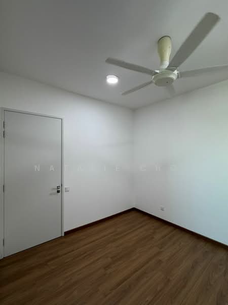 Servis Apartment untuk Dijual di The Leafz @ Dedaun - Natalie Choi - Bedroom 1 - PropertyGuru.com.my