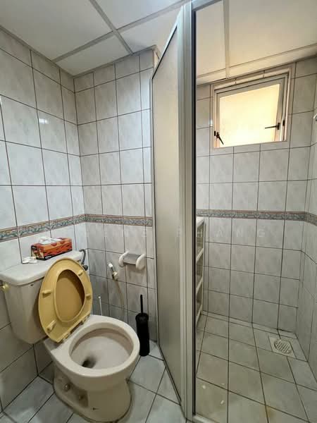 Kondominium untuk Dijual di Mont Kiara Bayu - Regene Phang - Bathroom - PropertyGuru.com.my