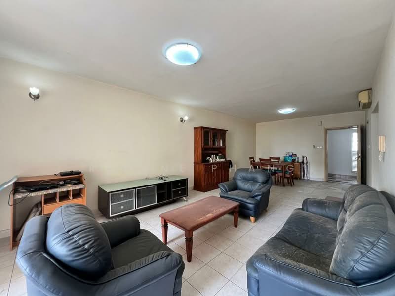 Kondominium untuk Dijual di Mont Kiara Bayu - Regene Phang - Living Room - PropertyGuru.com.my