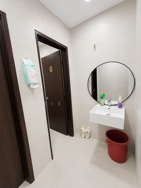 Shop / Office for Rent in Aman Suria (Petaling Jaya) - Jamie Huynh - Bathroom - PropertyGuru.com.my