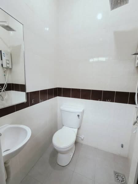 Rumah Teres 2 Tingkat untuk Dijual di Taman JP Perdana (Johor Bahru) - Jennie Chew - Bathroom - PropertyGuru.com.my