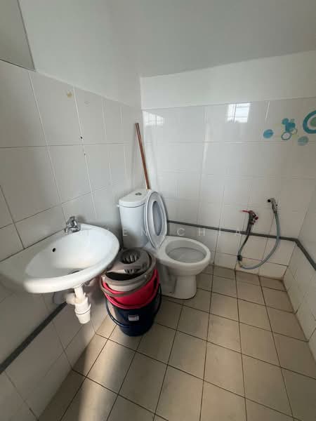 Servis Apartment untuk Disewa di Axis SoHu @ Axis Pandan - Viven Chia - Bathroom - PropertyGuru.com.my