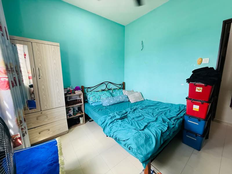 Rumah Teres 2 Tingkat untuk Dijual di Taman Idaman Murni (Labu) - Ilman Nahri - Bedroom - PropertyGuru.com.my