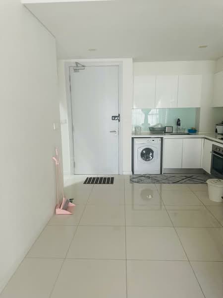 Servis Apartment untuk Disewa di The Ridge - Jonathan Yeoh - Kitchen - PropertyGuru.com.my