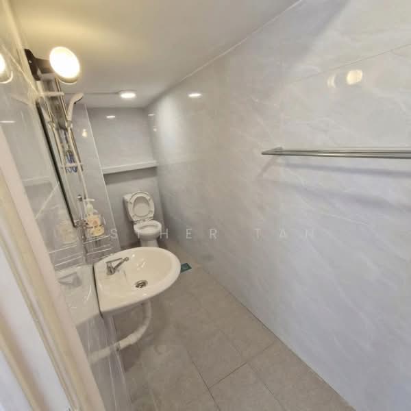 Rumah Teres 3-Tingkat untuk Disewa di Sierramas West (Sungai Buloh) - Esther Tan - Bathroom - PropertyGuru.com.my