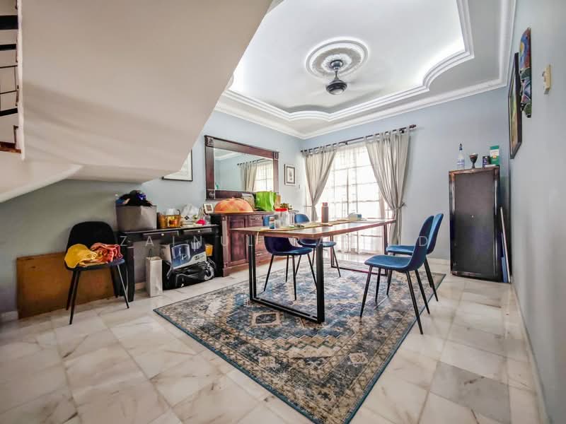 Rumah Teres 2.5 Tingkat untuk Dijual di Petaling Jaya (Selangor) - Zainul Rashid - Dining Room - PropertyGuru.com.my