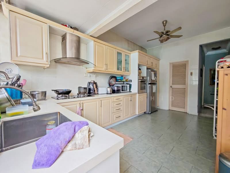 Rumah Teres 2.5 Tingkat untuk Dijual di Petaling Jaya (Selangor) - Zainul Rashid - PropertyGuru.com.my