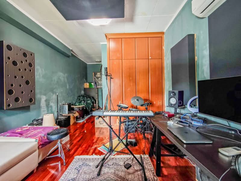 Rumah Teres 2.5 Tingkat untuk Dijual di Petaling Jaya (Selangor) - Zainul Rashid - PropertyGuru.com.my