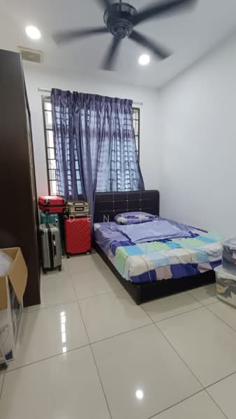 Rumah Teres 2.5 Tingkat untuk Dijual di Taman Ehsan Jaya (Ulu Tiram) - Dennis Peh - Bedroom - PropertyGuru.com.my