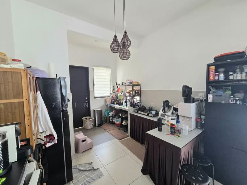 Rumah Teres 2 Tingkat untuk Dijual di Alam Impian (Shah Alam) - Zainul Rashid - Kitchen - PropertyGuru.com.my