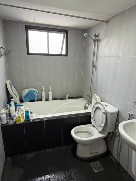 Condominium for Rent at Mont Kiara Palma - Sin Yee - Bathroom - PropertyGuru.com.my