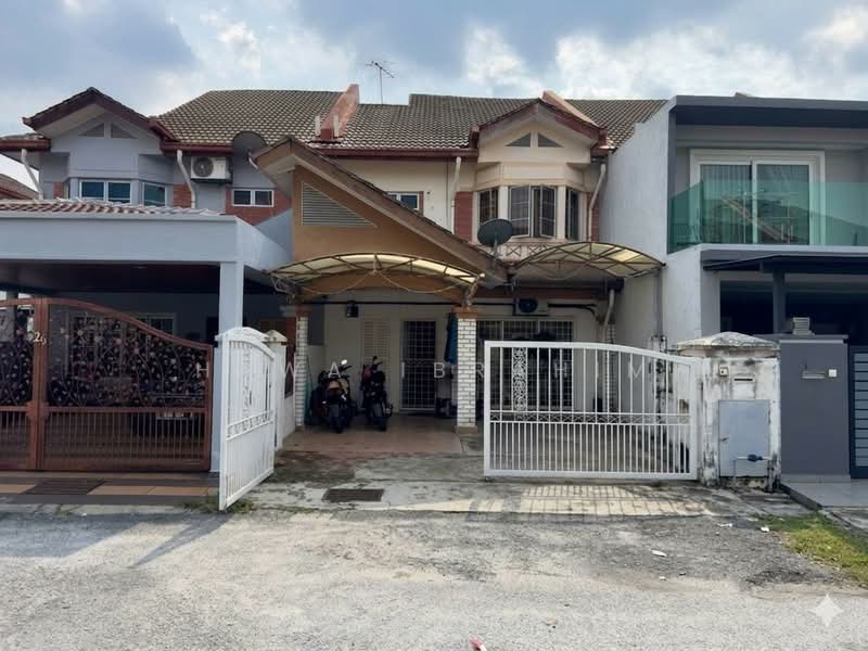 Rumah Teres 2 Tingkat untuk Dijual di Bandar Tun Hussein Onn (Cheras) - Hawa Ibrahim - Exterior - PropertyGuru.com.my