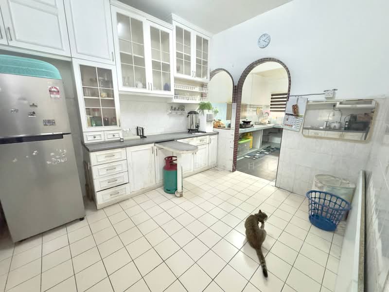 Rumah Teres 2 Tingkat untuk Dijual di Bandar Tun Hussein Onn (Cheras) - Hawa Ibrahim - Kitchen - PropertyGuru.com.my