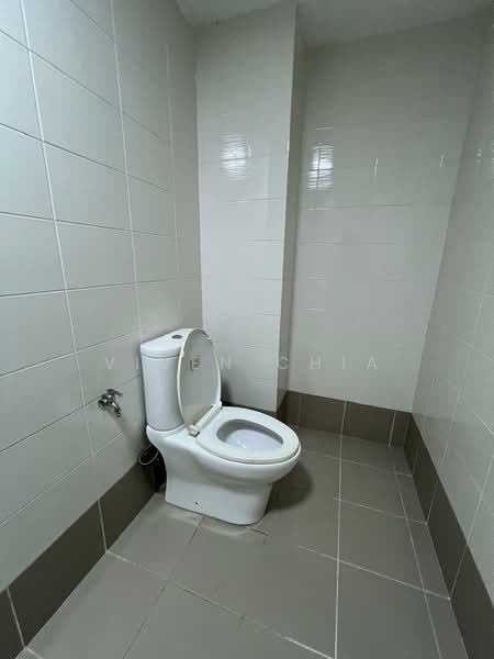 Servis Apartment untuk Disewa di Axis Crown - Viven Chia - Bathroom - PropertyGuru.com.my