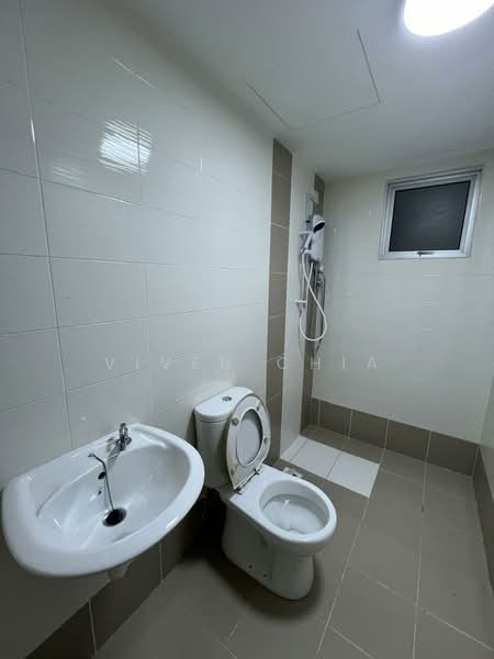 Servis Apartment untuk Disewa di Axis Crown - Viven Chia - Bathroom - PropertyGuru.com.my