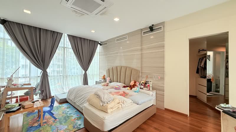 Kondominium untuk Dijual di Desa Eight - Jimmi Low - Bedroom - PropertyGuru.com.my