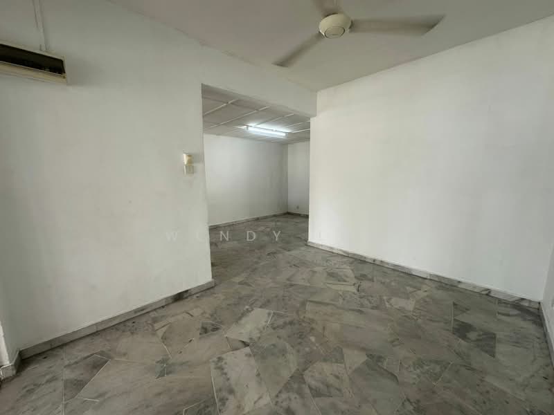 2-storey Terraced House for Sale in Taman Bukit Serdang (Seri Kembangan) - Wendy Lee - Interior - PropertyGuru.com.my