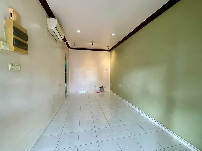 1-storey Terraced House for Sale in Bukit Sekilau (Kuantan) - Alan Tan - Living Room - PropertyGuru.com.my