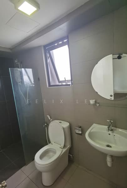 Servis Apartment untuk Disewa di Avenue D'Vogue - Felix Lee - Bathroom - PropertyGuru.com.my