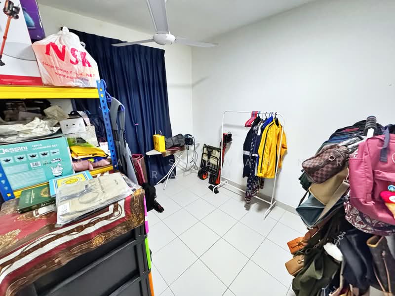 Pangsapuri untuk Dijual di D'Cerrum Apartment - Herman Sazwan Nor Rahim - Bedroom - PropertyGuru.com.my
