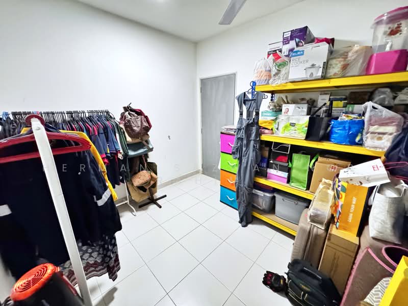Pangsapuri untuk Dijual di D'Cerrum Apartment - Herman Sazwan Nor Rahim - Bedroom - PropertyGuru.com.my
