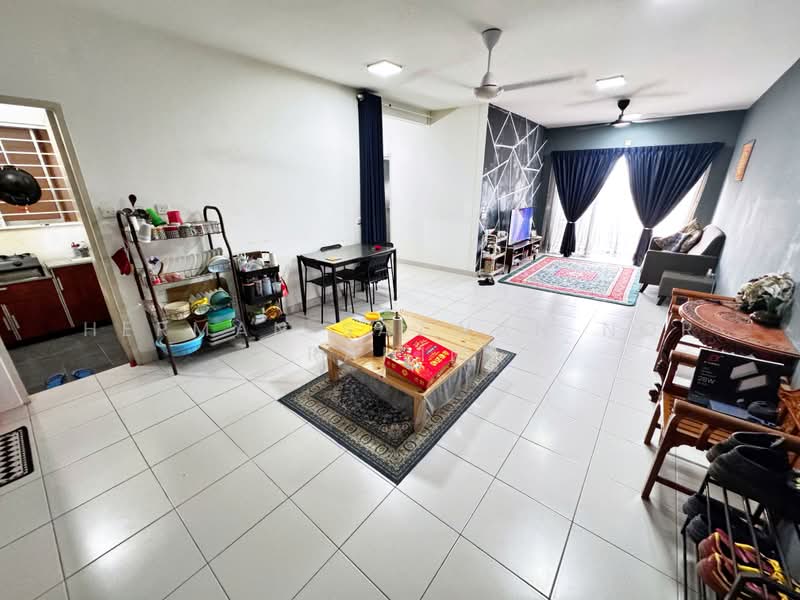 Pangsapuri untuk Dijual di D'Cerrum Apartment - Herman Sazwan Nor Rahim - Dining Room - PropertyGuru.com.my