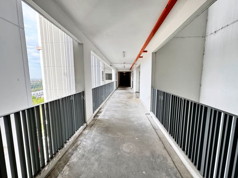 Pangsapuri untuk Dijual di D'Cerrum Apartment - Herman Sazwan Nor Rahim - Corridor - PropertyGuru.com.my