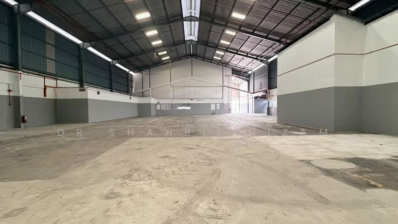 Warehouse for Rent in Shah Alam (Selangor) - Dr Shahril Nizam - Interior - PropertyGuru.com.my