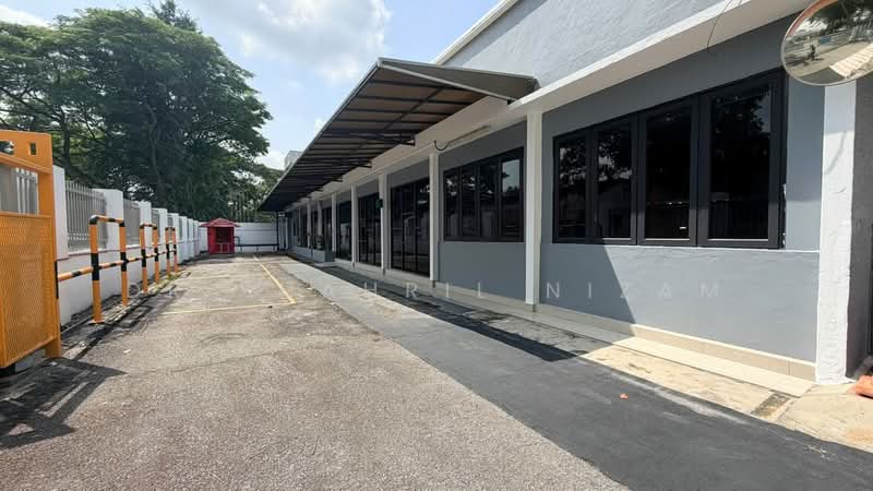 Warehouse for Rent in Shah Alam (Selangor) - Dr Shahril Nizam - Exterior - PropertyGuru.com.my