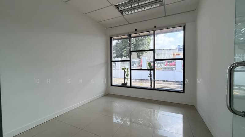 Warehouse for Rent in Shah Alam (Selangor) - Dr Shahril Nizam - Interior - PropertyGuru.com.my