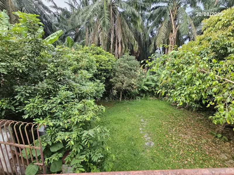Rumah Berkembar untuk Dijual di Semenyih (Selangor) - Chris Choo - Garden - PropertyGuru.com.my