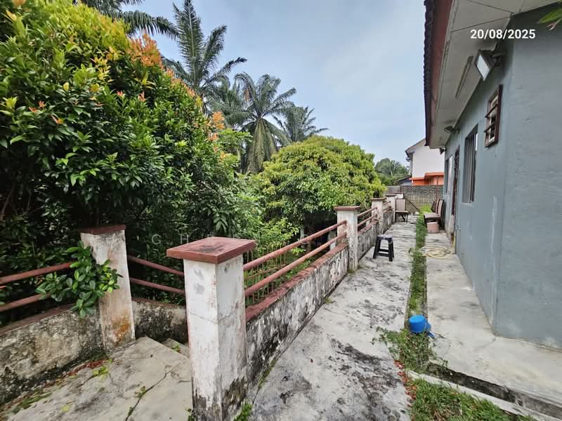 Rumah Berkembar untuk Dijual di Semenyih (Selangor) - Chris Choo - Exterior - PropertyGuru.com.my