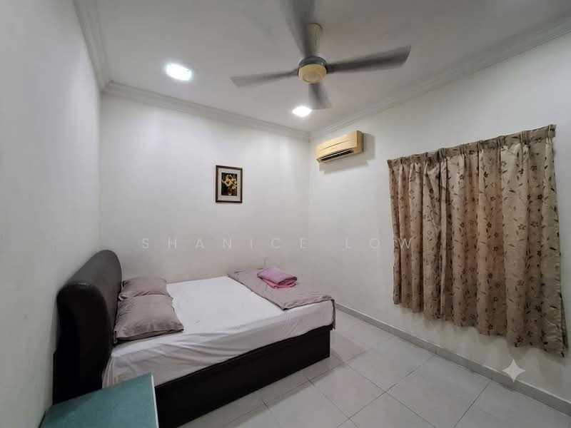 2-storey Terraced House for Sale in Bandar Puteri Puchong (Puchong) - Shanice Low - Bedroom - PropertyGuru.com.my