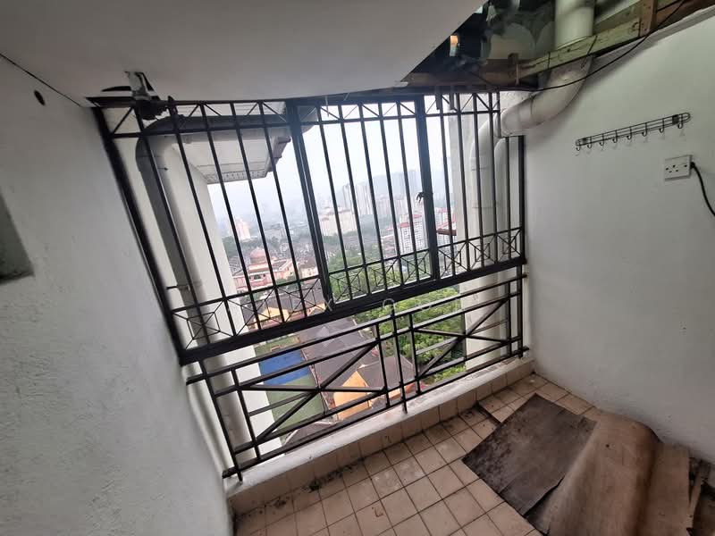 Apartment for Sale at Winner Court B - Alex Goh - Balcony - PropertyGuru.com.my