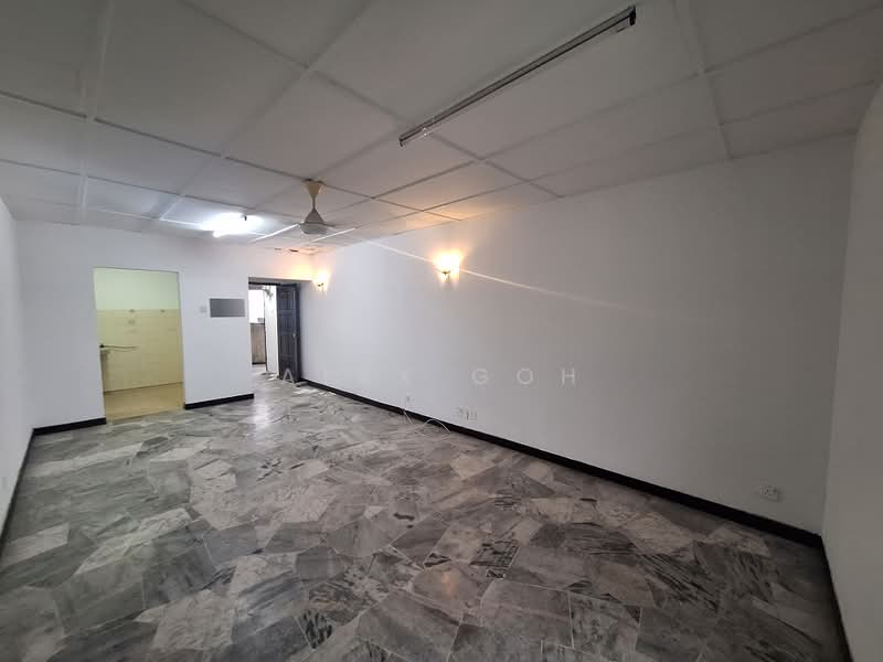 Apartment for Sale at Winner Court B - Alex Goh - Living Room - PropertyGuru.com.my
