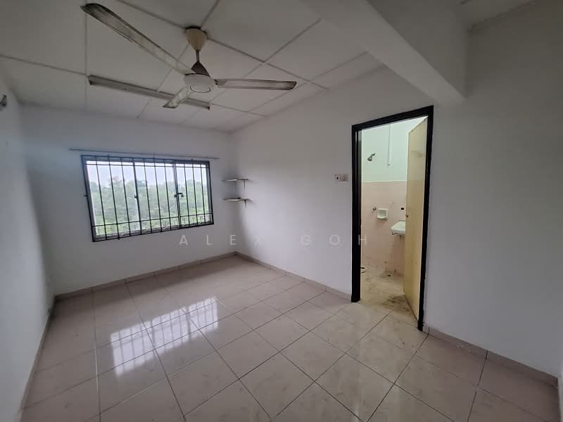 Apartment for Sale at Winner Court B - Alex Goh - Bathroom - PropertyGuru.com.my