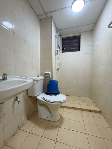 Apartment for Rent at Bayu Puteri - Vincent Lai - Bathroom - PropertyGuru.com.my
