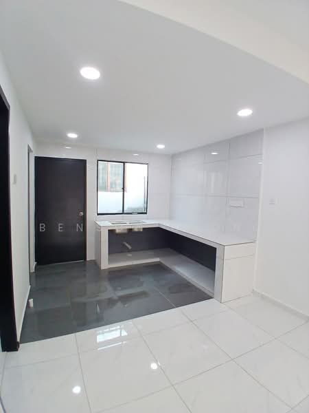 1-storey Terraced House for Sale in Taman Sri Skudai (Skudai) - Benson Chong - Kitchen - PropertyGuru.com.my