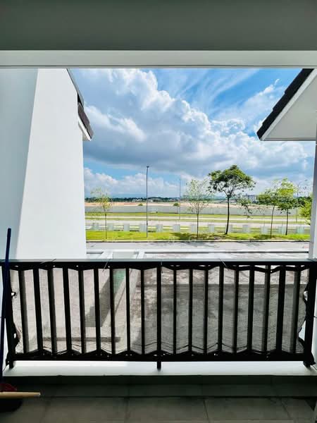 Rumah Teres 2 Tingkat untuk Dijual di Iskandar Puteri (Nusajaya) (Johor) - Jeffrey Kiong - Balcony - PropertyGuru.com.my