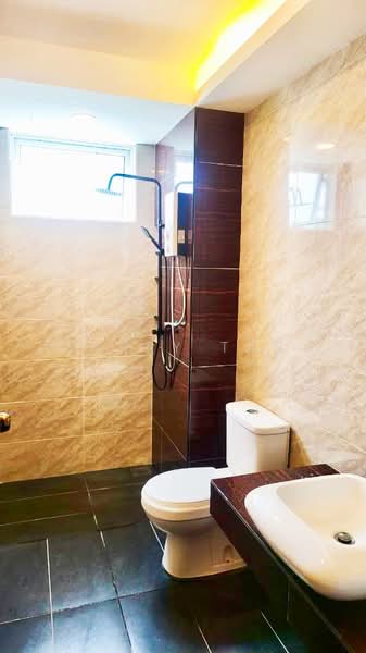 Kondominium untuk Disewa di The Clovers - Jerry Tan - Bathroom - PropertyGuru.com.my