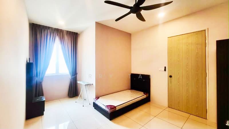 Kondominium untuk Disewa di The Clovers - Jerry Tan - Bedroom - PropertyGuru.com.my