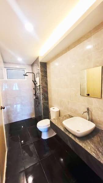 Kondominium untuk Disewa di The Clovers - Jerry Tan - Bathroom - PropertyGuru.com.my