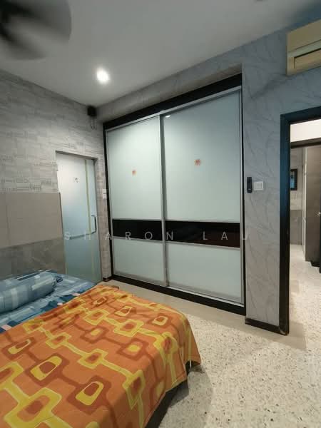1.5-storey Terraced House for Sale in Taman Molek (Johor Bahru) - Sharon Lau - PropertyGuru.com.my