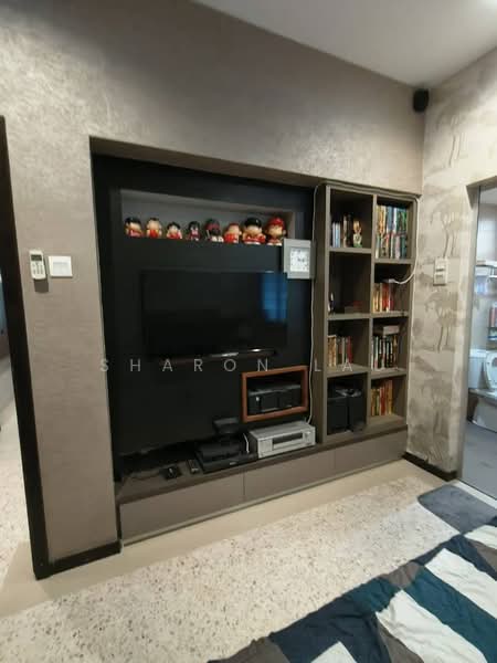 1.5-storey Terraced House for Sale in Taman Molek (Johor Bahru) - Sharon Lau - PropertyGuru.com.my