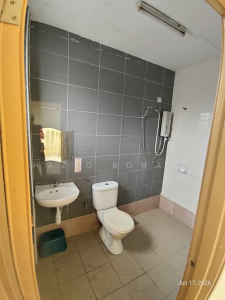 Rumah Teres 2 Tingkat untuk Disewa di Bandar Baru Bangi (Selangor) - Haziq Bohari - Bathroom - PropertyGuru.com.my