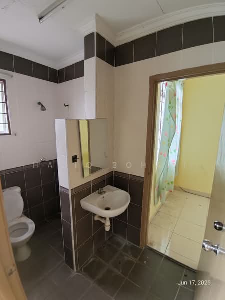 Rumah Teres 2 Tingkat untuk Disewa di Bandar Baru Bangi (Selangor) - Haziq Bohari - Bathroom - PropertyGuru.com.my
