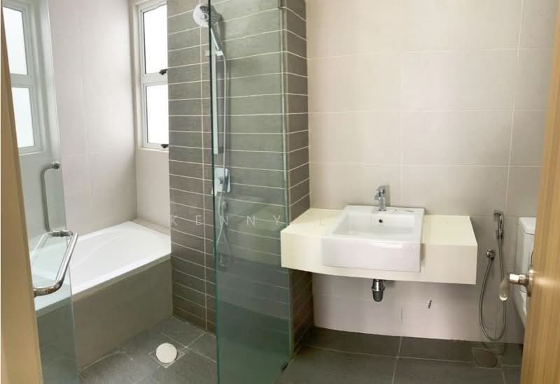Kondominium untuk Dijual di Green Residence - Kenny Lai - Bathroom - PropertyGuru.com.my