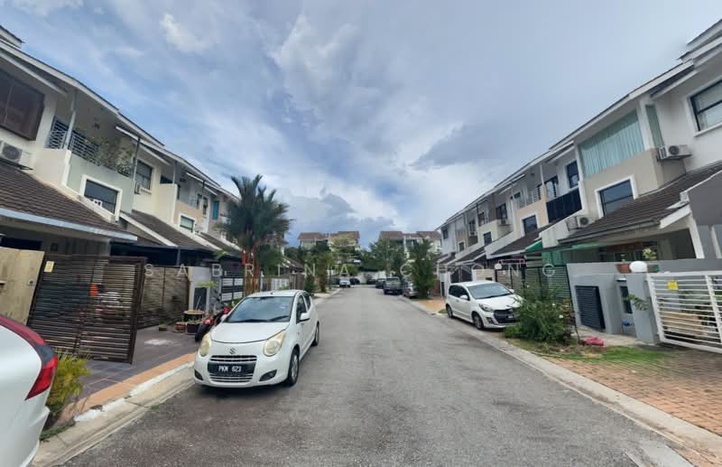 3-storey Terraced House for Sale in Taman Tasik Damai (Sungai Besi) - Sabrina Chong - PropertyGuru.com.my