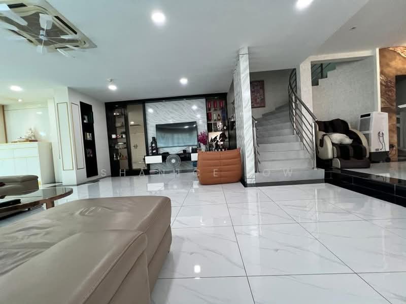 2-storey Terraced House for Sale in Bandar Puteri Puchong (Puchong) - Shanice Low - Living Room - PropertyGuru.com.my