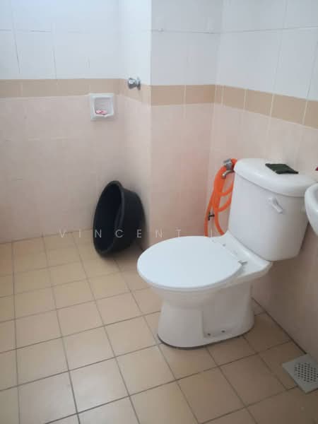 Apartment for Rent at D'shire Villa - Vincent Lai - Bathroom - PropertyGuru.com.my